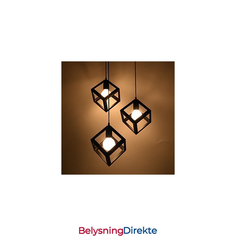 Kreative Moderne Og Kontraktsfestede Smijernslysekrone Med Enkelt Hode