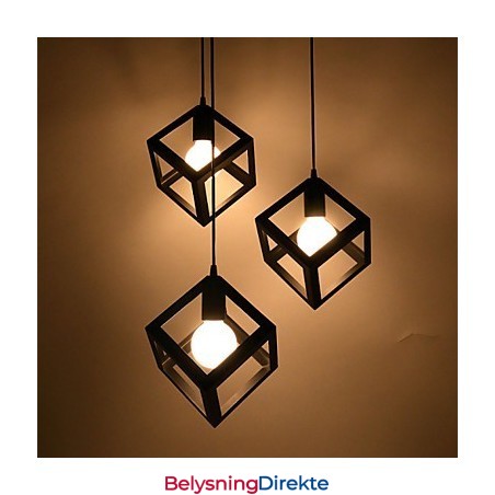 Kreative Moderne Og Kontraktsfestede Smijernslysekrone Med Enkelt Hode