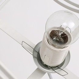 Moderne, Samtidskunstnerisk Metallpendellampe