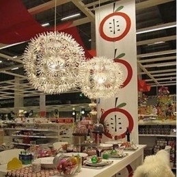 Kreativ Løvetannanheng I Europeisk Stil