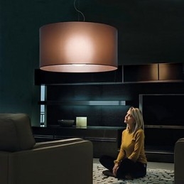 Klassisk Jernlampe Med Innfelt Skjerm