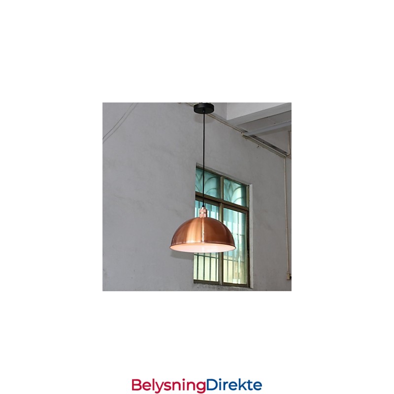 En Unik Retro Lysekrone I Jern