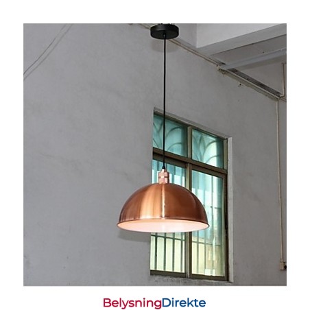 En Unik Retro Lysekrone I Jern