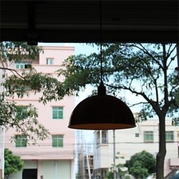 En Unik Retro Lysekrone I Jern