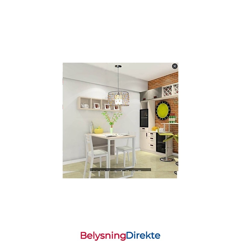 Lampens Ene Hode Er Sylindriske Perler.