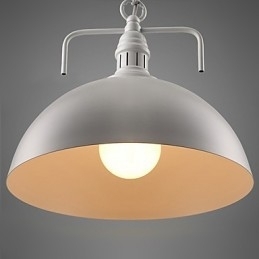 Rustikk Hyttemaleri I Metall Med Taklampe