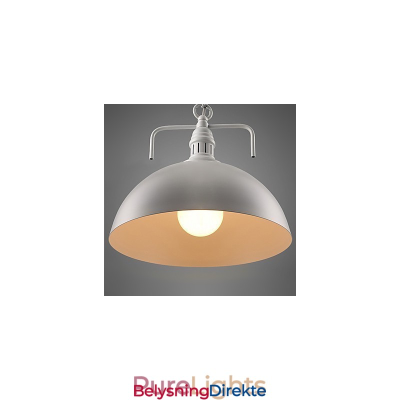 Rustikk Hyttemaleri I Metall Med Taklampe