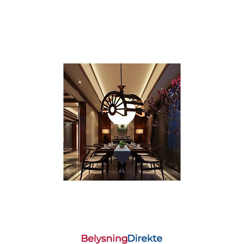 Moderne Retrostil Fra Antikken For Klassisk Belysning Av Trelysekrone