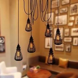 Amerikansk Industriell Kreativ Restaurering Av Gamle Metoder Smijernsburlampe Med Ett Hode