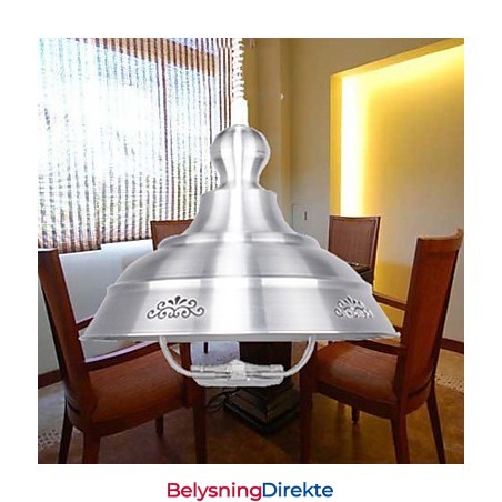 Nordisk Liten Dråpeformet Lysekrone I Farget Glass Som Gjenoppretter Gamle Skikker