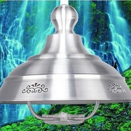 Nordisk Liten Dråpeformet Lysekrone I Farget Glass Som Gjenoppretter Gamle Skikker