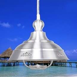 Nordisk Liten Dråpeformet Lysekrone I Farget Glass Som Gjenoppretter Gamle Skikker