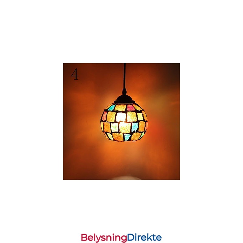 Enkel, Moteriktig Marcelo G-Lysekrone I Glass Som Gjenoppretter Gamle Skikker