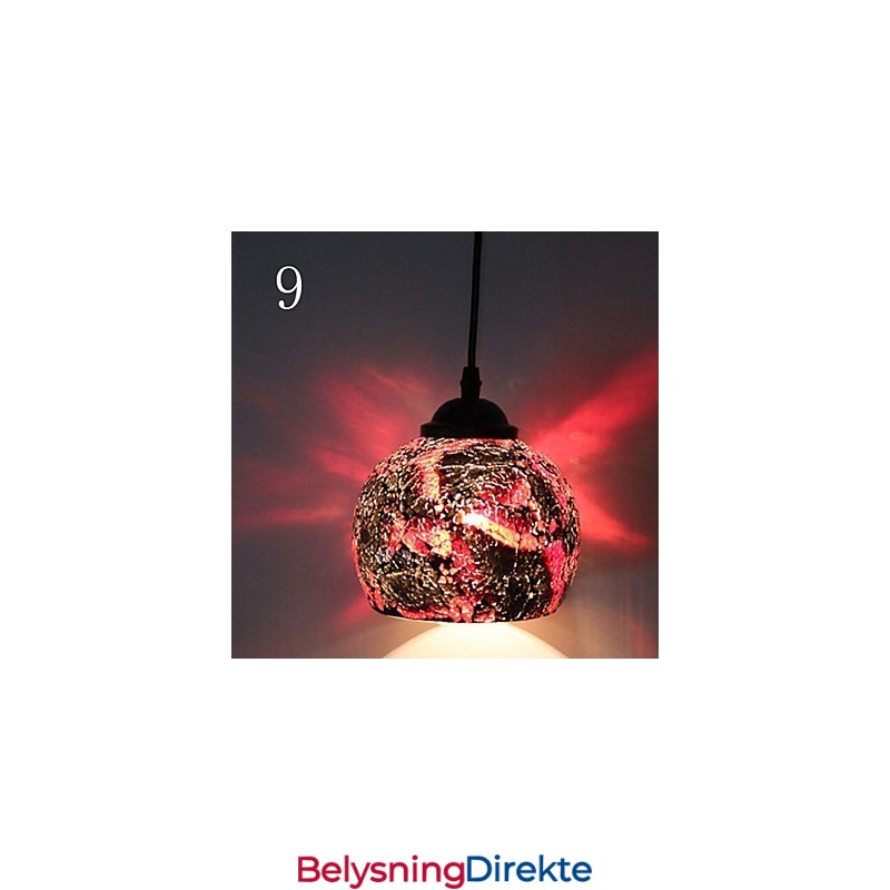 Enkel, Moteriktig Marcelo G-Lysekrone I Glass Som Gjenoppretter Gamle Skikker