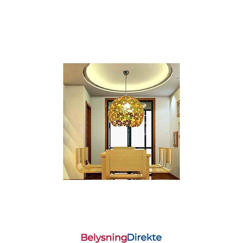 Moderne, Samtidskunstnerisk Krystalllysekrone I Gullfarget Metall