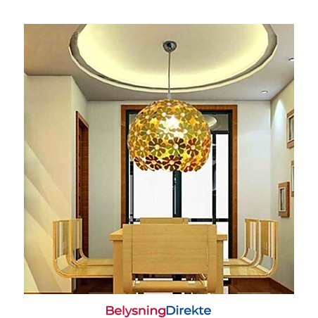 Moderne, Samtidskunstnerisk Krystalllysekrone I Gullfarget Metall