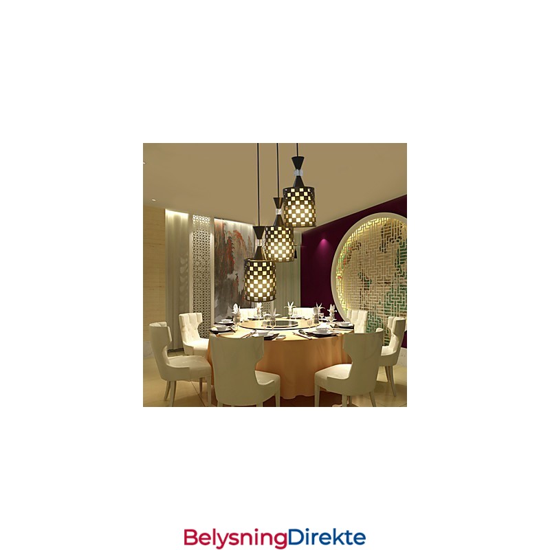 Perforeringer Nordisk Smijernslysekronelampe