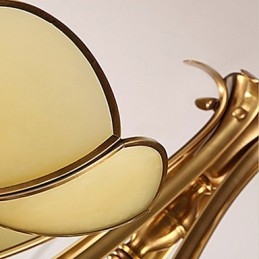 Tradisjonell Klassisk Rustikk Lysekrone I Messing I Metall