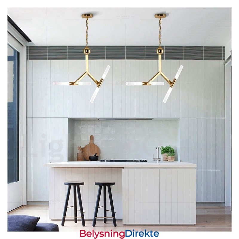 Moderne, Samtidskunstnerisk Lysekrone Med To Etasjer Og Fire Lys