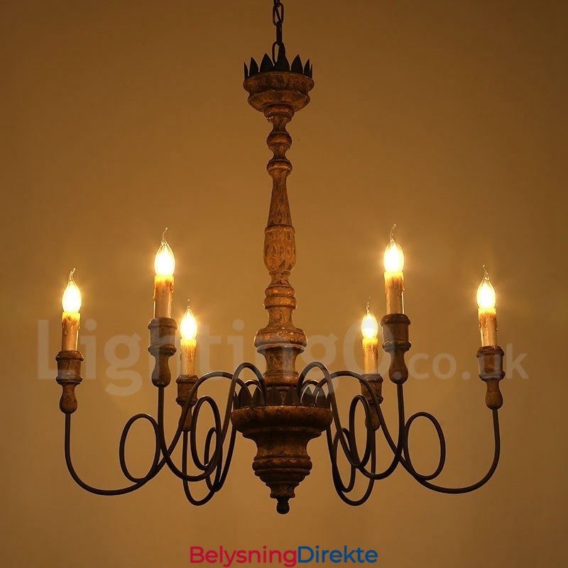 Landlig Vintage Lysekrone I Tre Med 6 Lys