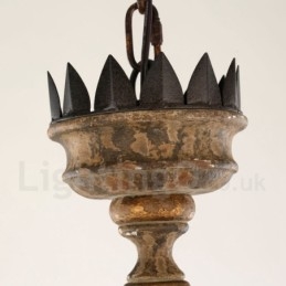 Landlig Vintage Lysekrone I Tre Med 6 Lys