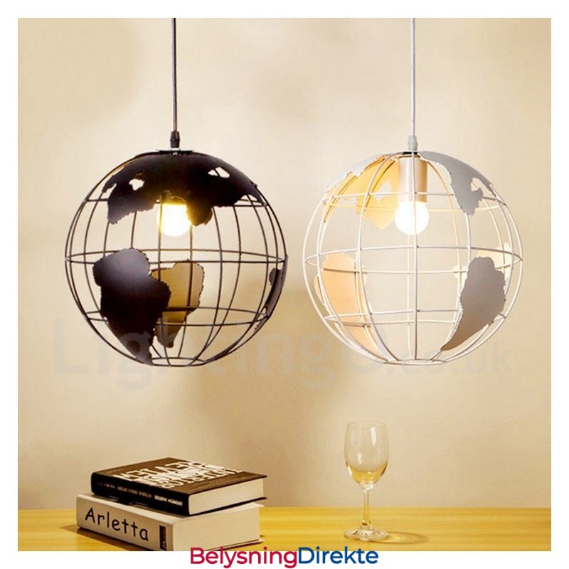 Landlig Vintage Globeformet Metallpendellampe