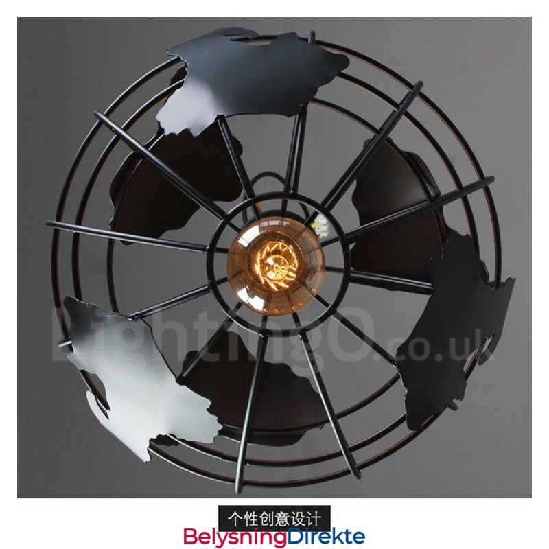 Landlig Vintage Globeformet Metallpendellampe