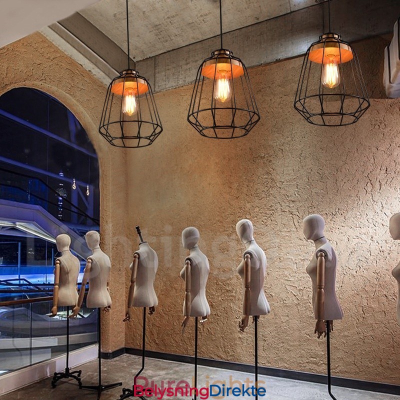 Landlig Metall Pendellampe I Tre