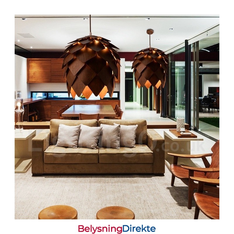 Rustikk Lodge-Pendellampe I Tre Med Kongleform