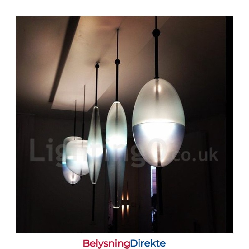 Moderne, Samtidskunstnerisk Anhengslampe Med Gradientfarge Og Glassskjerm