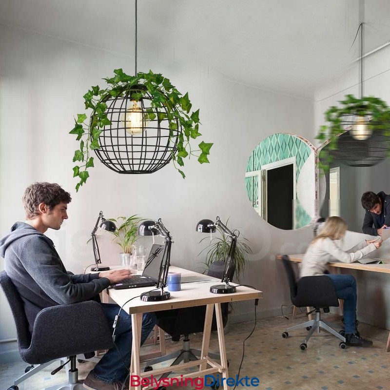 Landlig Vintage Globeformet Pendellampe