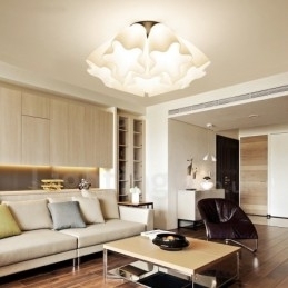 Integrert Lysekrone I Rustikk Hyttestil Med 7 Lys