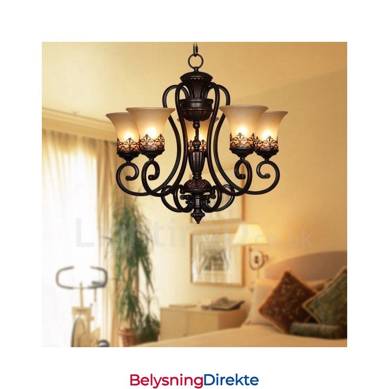 Integrert Metalllysekrone I Rustikk Lodgestil Med 5 Lys