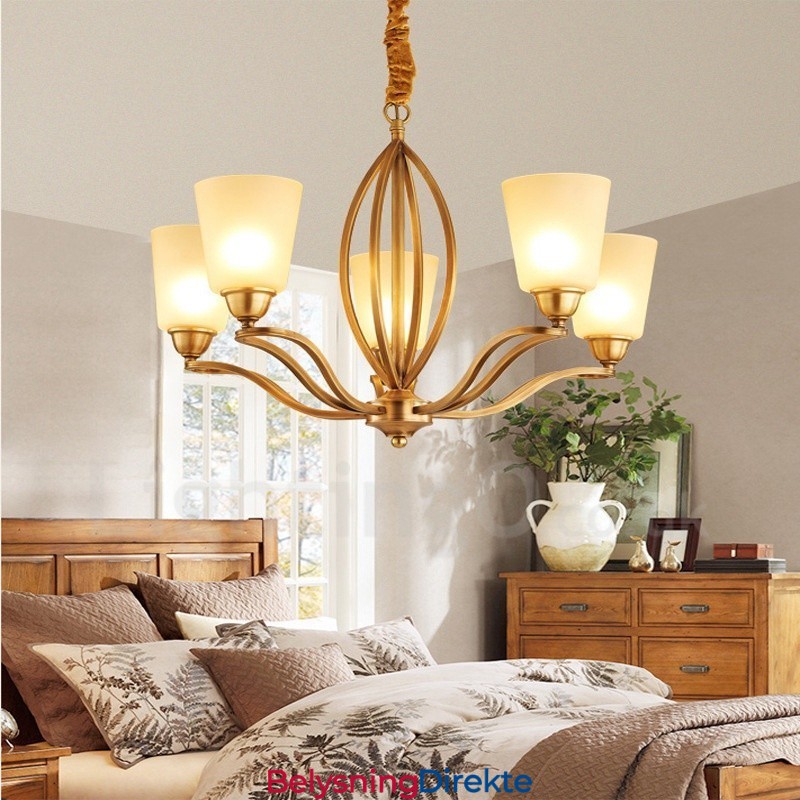 Integrert Metalllysekrone I Rustikk Lodgestil Med 5 Lys