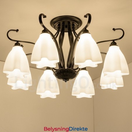 Integrert Lysekrone I Rustikk Stil Med 8 Lys