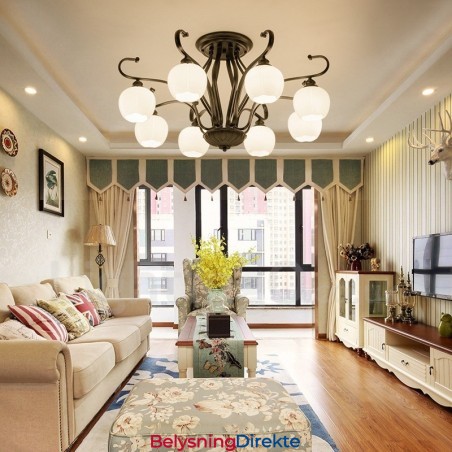 Integrert Lysekrone I Rustikk Stil Med 8 Lys