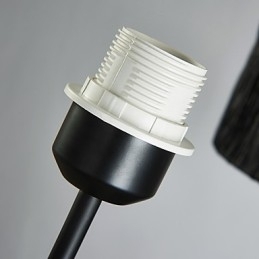 Tradisjonell Klassisk Lysekrone Med 3 Lys Og Enkel Stoffskjerm