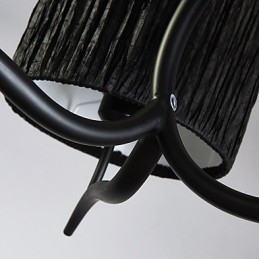 Tradisjonell Klassisk Lysekrone Med 3 Lys Og Enkel Stoffskjerm