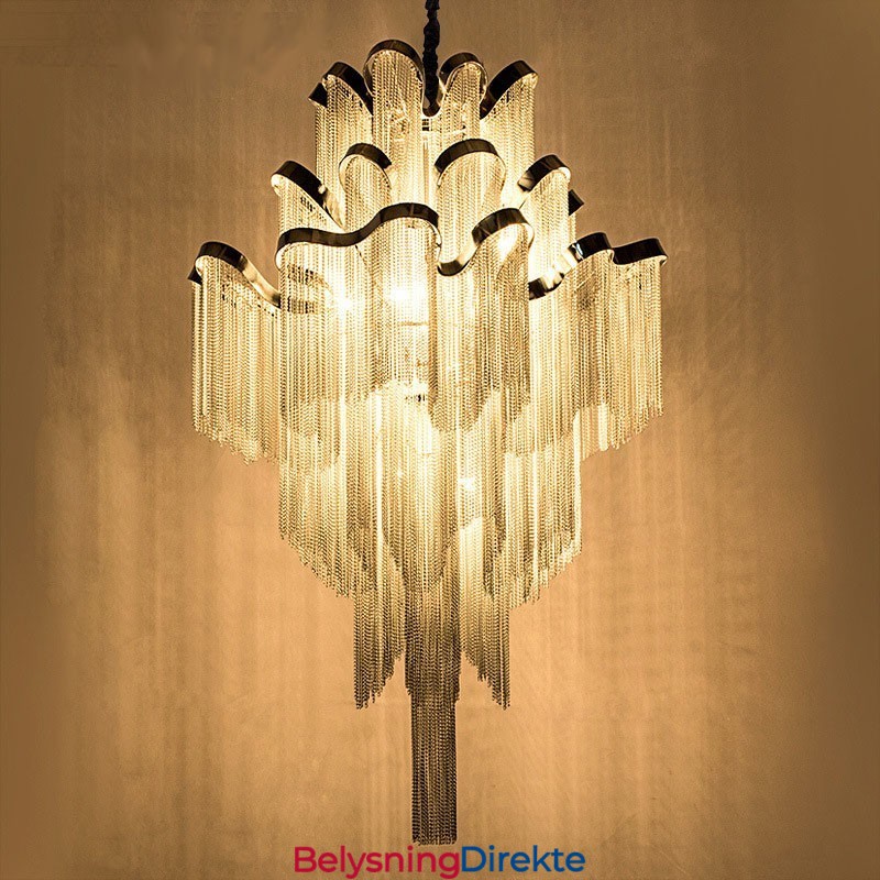 Aluminium Stream Lysekrone Designer Pendellampe Sølvfarget Spiraltrapp