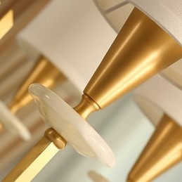 Dekorativ Lysekrone I Ren Messing Med Jade