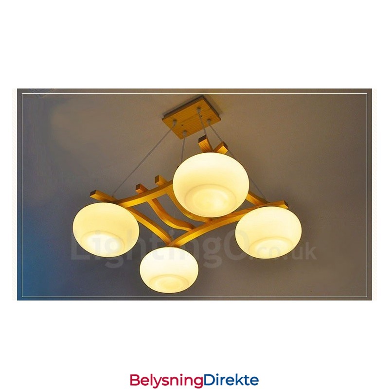 Rustikk Pendellampe I Tre Med 4 Lys Og Glassskjerm