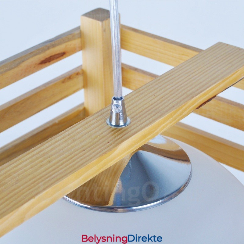 Lys Moderne, Samtidskunstnerisk Pendellampe I Tre Med Glassskjerm