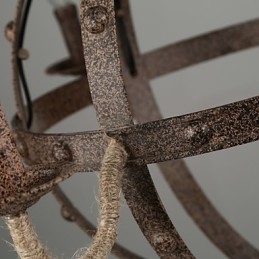 Lysekrone I Vintage-Metall