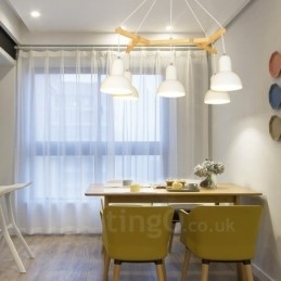 Moderne Pendellampe I Tre Med 5 Lys Og Jernskjerm