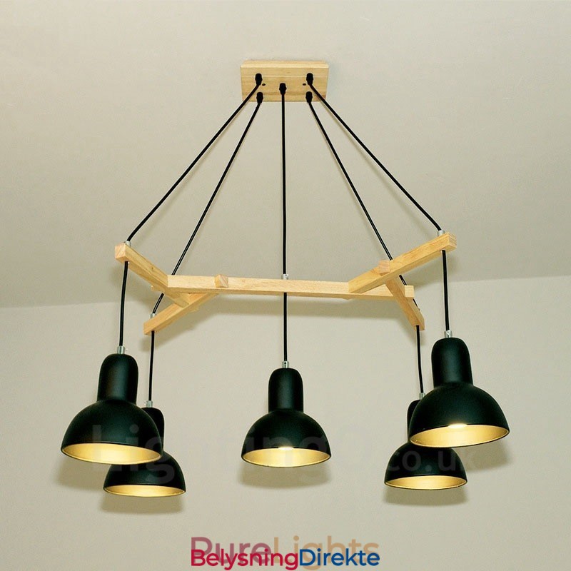 Moderne Pendellampe I Tre Med 5 Lys Og Jernskjerm
