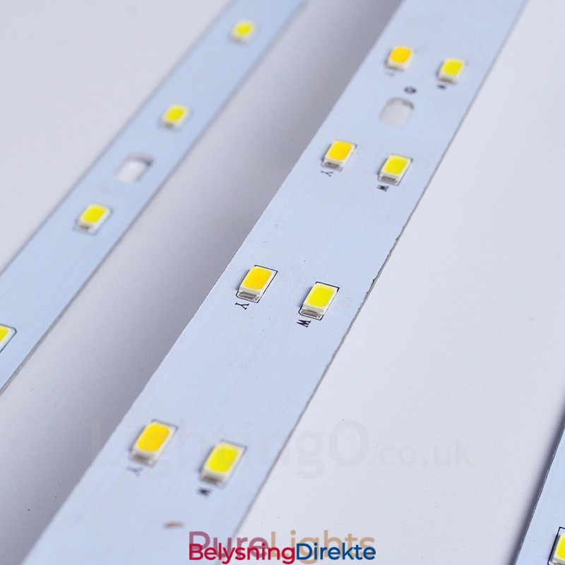 Moderne, Samtidskunstneriske Innfelte Taklamper Med Akrylskjerm