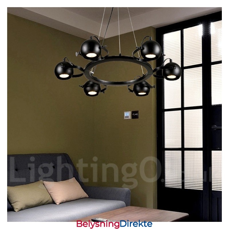 Retro Vintage Pendellampe I Svart Jern Med 6 Lys Og Kuleskjermer I Svart Jern
