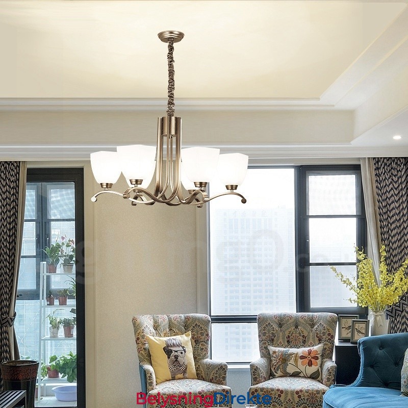 Moderne Lysekrone Med 6 Lys Og Glassskjerm