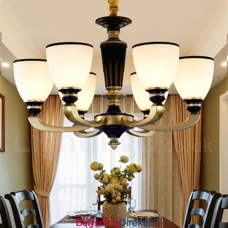 Retro Tradisjonell Lysekrone I Sinklegering Med 6 Lys Og Glassskjerm