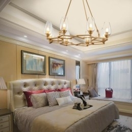 Moderne Og Samtidskunstnerisk Stålpendellampe Med 8 Lys Og Glassskjerm